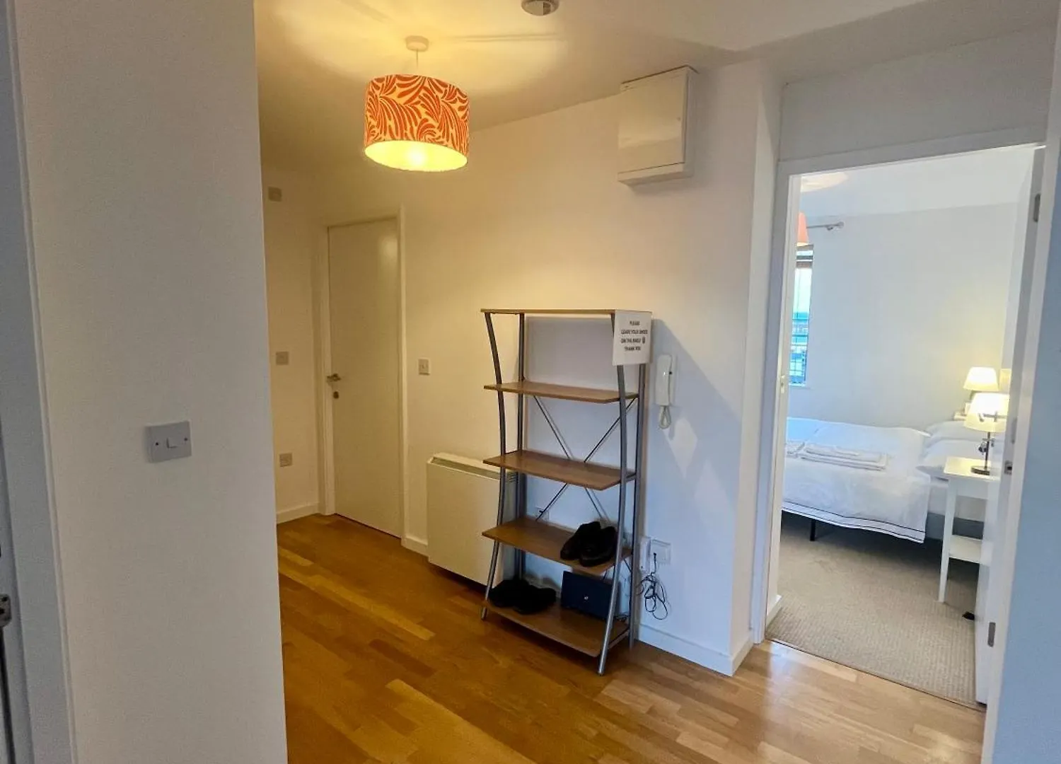 Homestay Exclusive King-Size Bed Comfort With Serene Garden View Dublin
